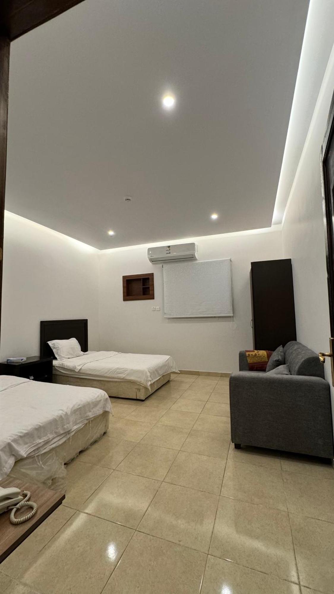 Lavina Hotel Apartments Sakakah Exterior photo